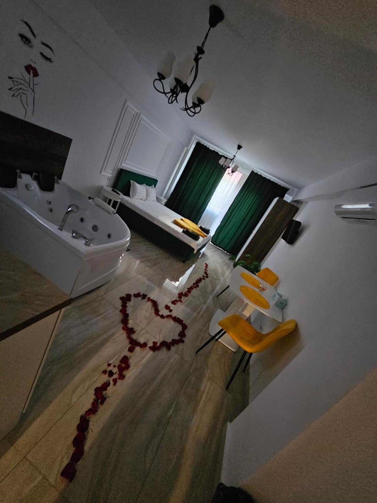 Didi Apartament Craiova Exterior photo